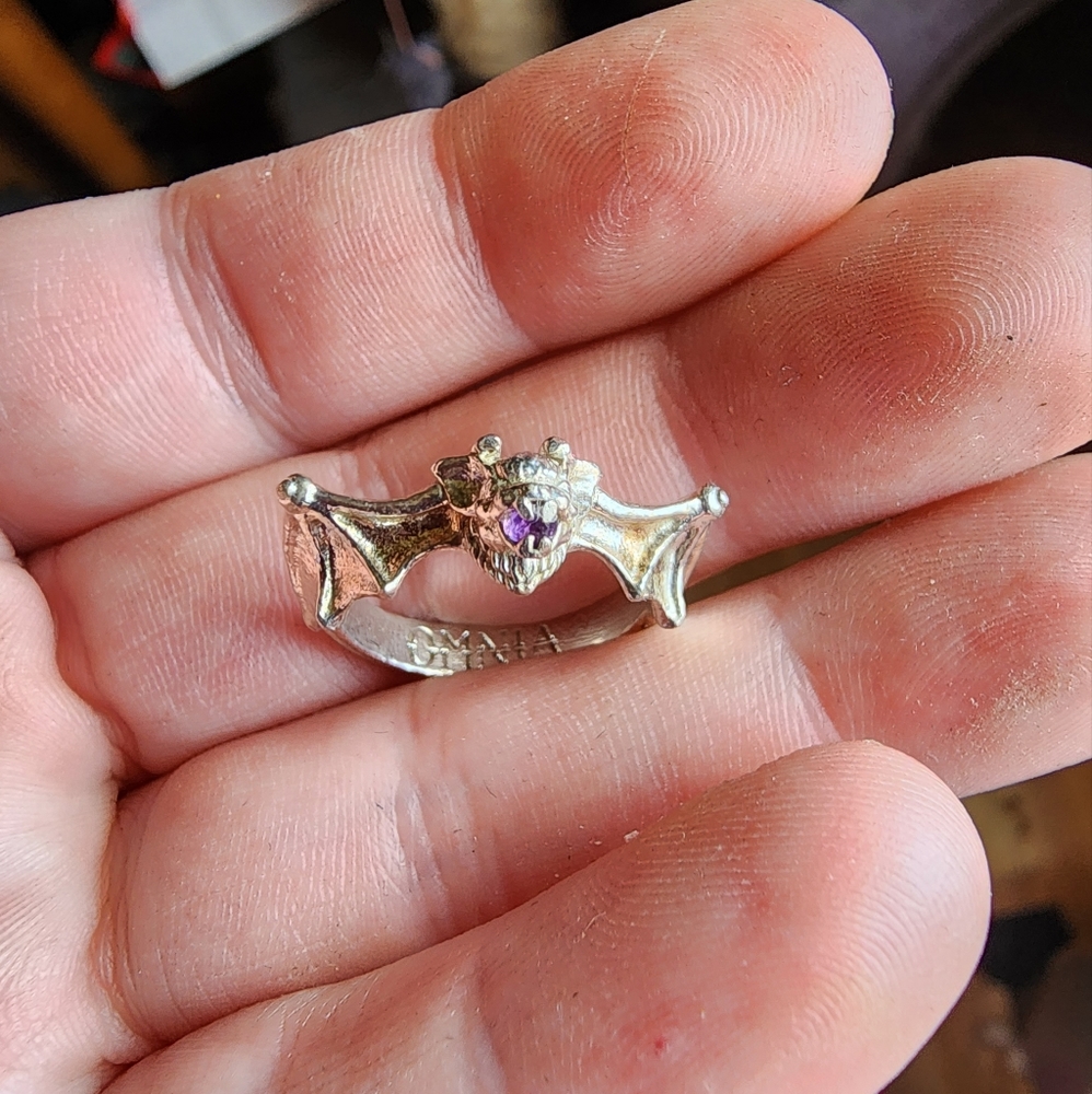Omnia Studios ring